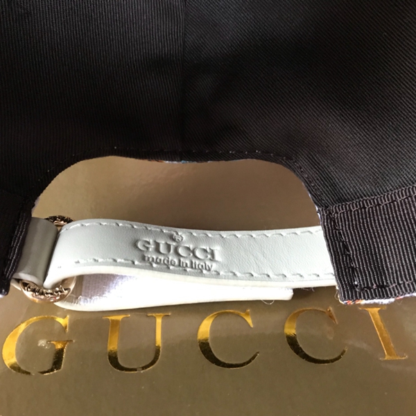 ブランド帽子角部分ディテール